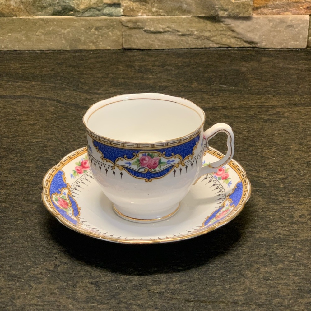 ROYAL ALBERT | Sandringham | Classical Royal Series | Tea Cup & Saucer